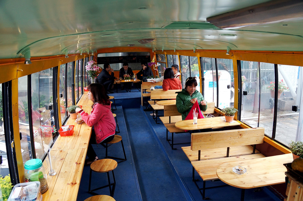 Bus cafe